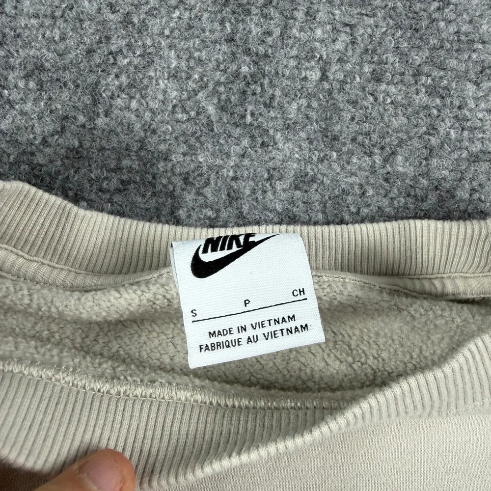 Nike Sweatshirt Womens Small Beige Los Angeles Nike Inc LA Cropped FQ6232-104